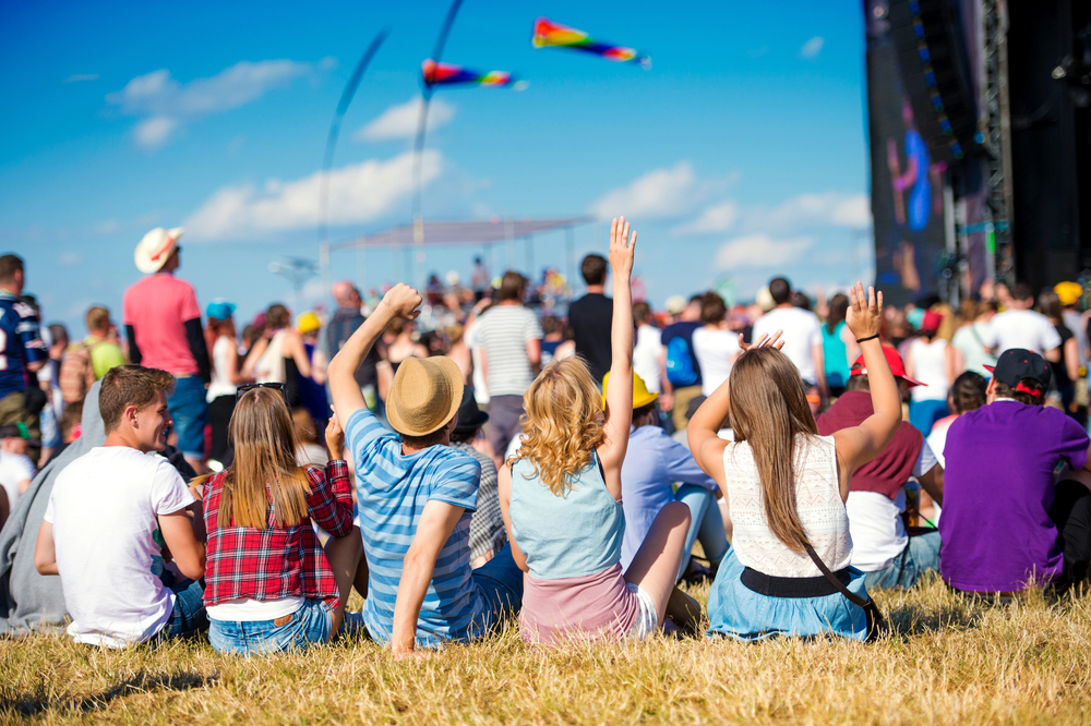 Open-Air-Bühne auf einem Stadtfest